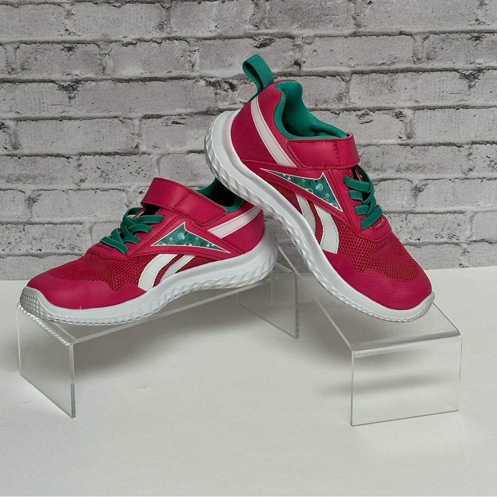 Reebok Little Girls Kids Size 11 Pink Rush Runner Alt Trainers Shoes Sneakers